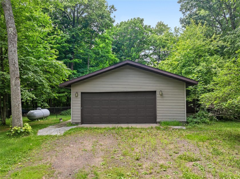 Welcome to this beautifully updated 3-bedroom, 2-bath home set - photo 33