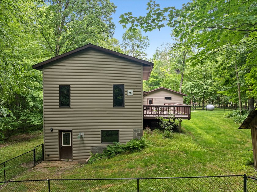 Welcome to this beautifully updated 3-bedroom, 2-bath home set - photo 38