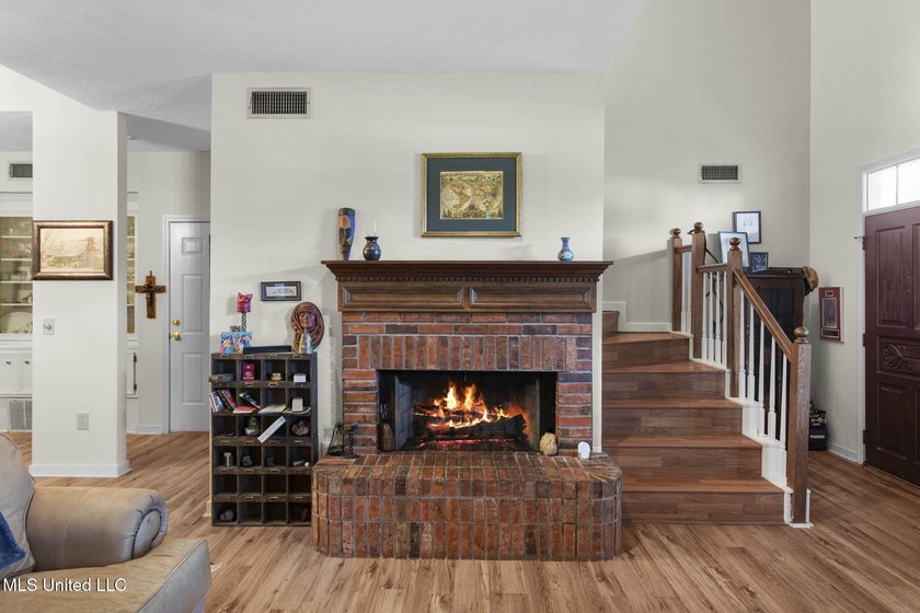 Welcome to this beautifully maintained 3-bedroom patio home - photo 16