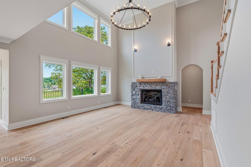 Introducing Magnolia Manor, an exclusive boutique community in - photo 13