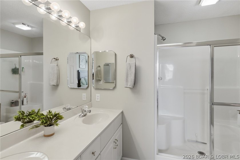 Rare opportunity to own a top-floor condo at Horizons - photo 14