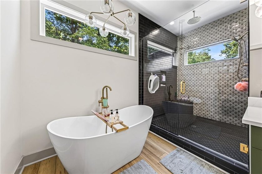 100+ FEET OF CHATTAHOOCHEE RIVER FRONTAGE AND A MODERN HOME TO - photo 16