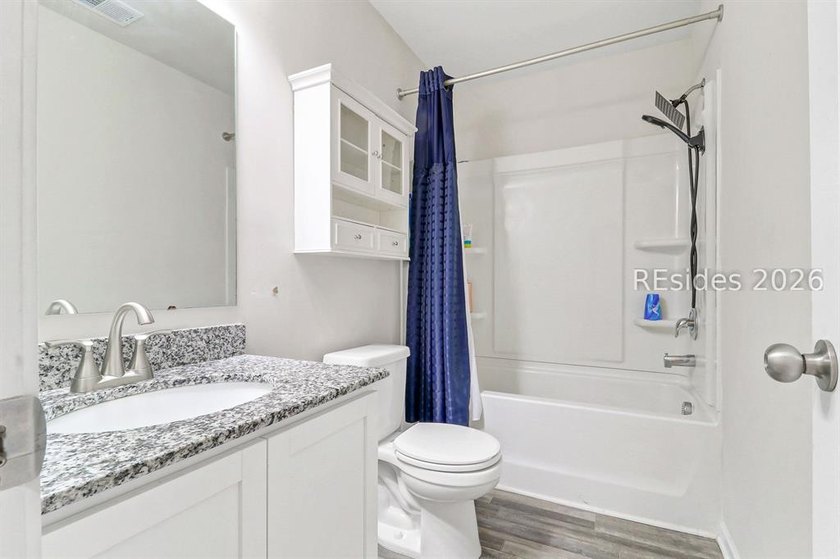 Beautifully maintained and move-in ready home! This 3-bedroom, 2 - photo 16