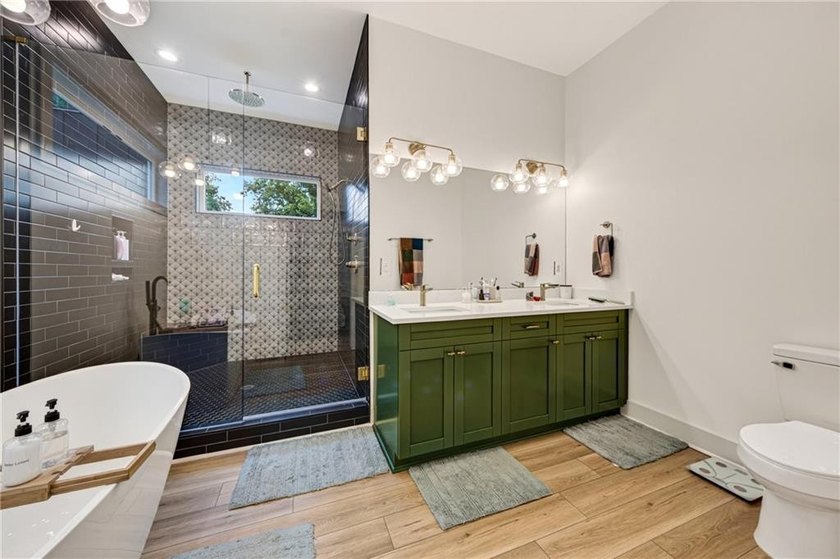 100+ FEET OF CHATTAHOOCHEE RIVER FRONTAGE AND A MODERN HOME TO - photo 23
