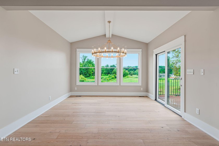 Introducing Magnolia Manor, an exclusive boutique community in - photo 27