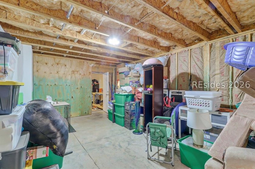 Beautifully maintained and move-in ready home! This 3-bedroom, 2 - photo 28