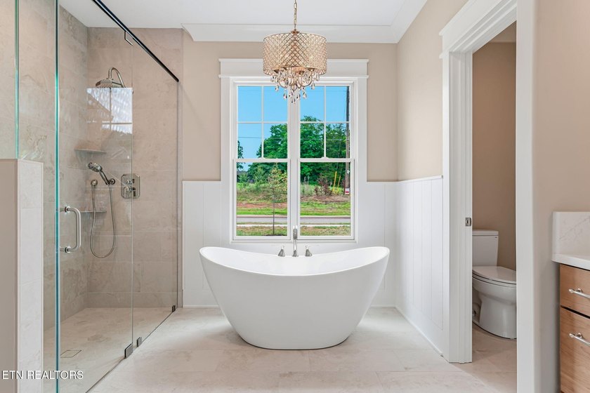 Introducing Magnolia Manor, an exclusive boutique community in - photo 42