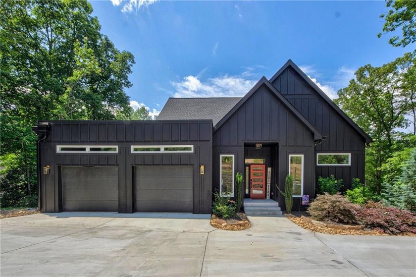 100+ FEET OF CHATTAHOOCHEE RIVER FRONTAGE AND A MODERN HOME TO - photo 47