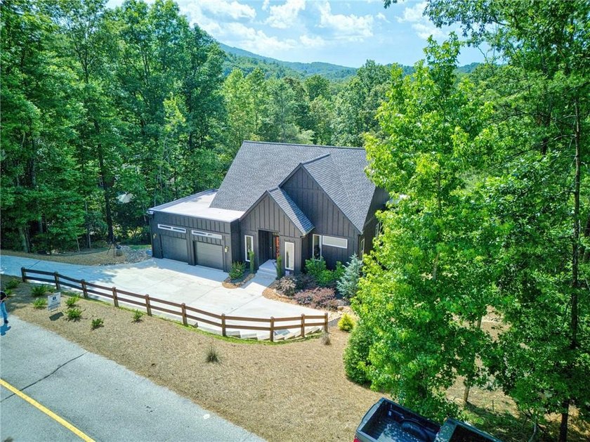 100+ FEET OF CHATTAHOOCHEE RIVER FRONTAGE AND A MODERN HOME TO - photo 50