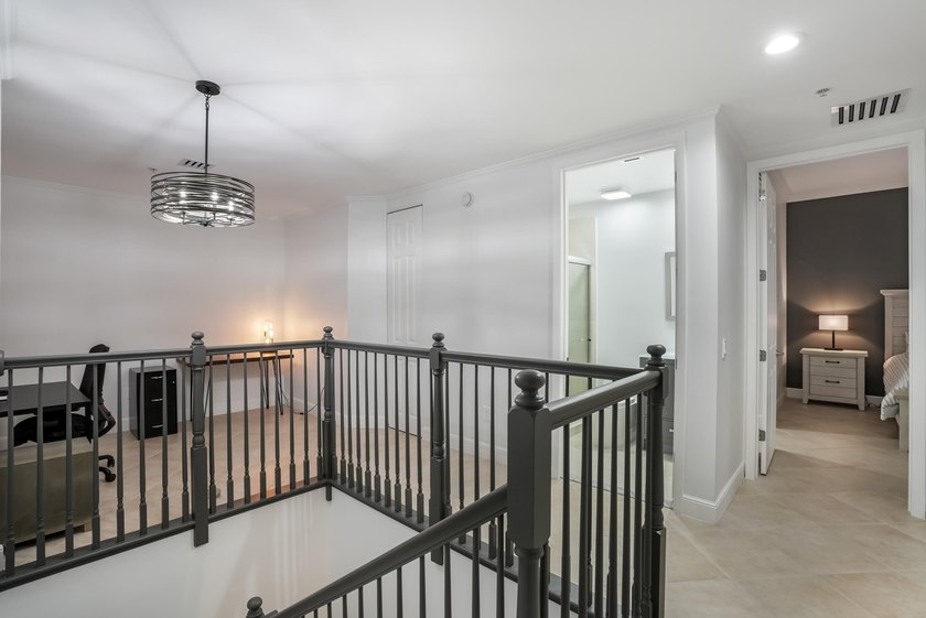 Remodeled &amp; 'FURNISHED' townhome on the main promenade at Wilton - photo 15