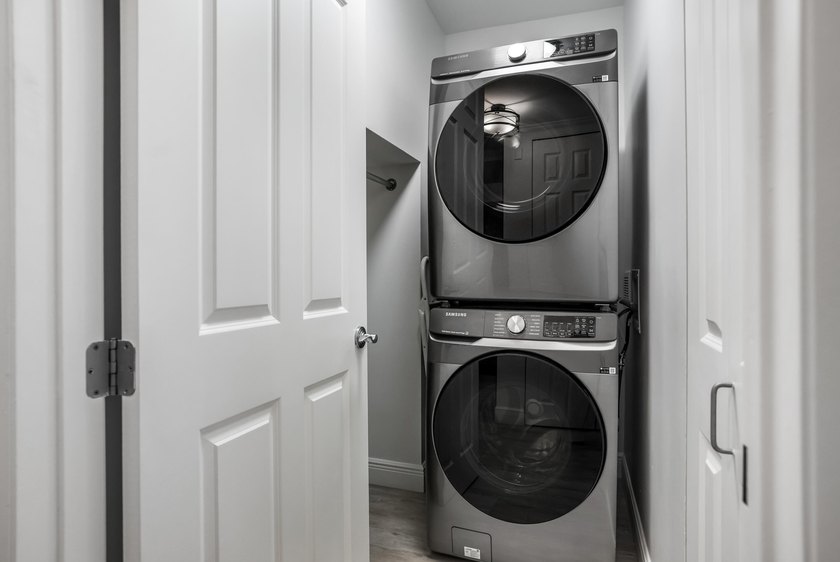 Remodeled &amp; 'FURNISHED' townhome on the main promenade at Wilton - photo 32