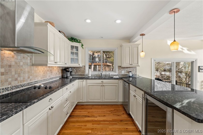 Exceptional lakefront investment opportunity in the heart of - photo 10