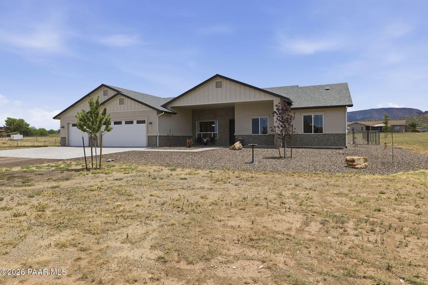 Situated on the southern end of Prescott Prairie, where wide - photo 6