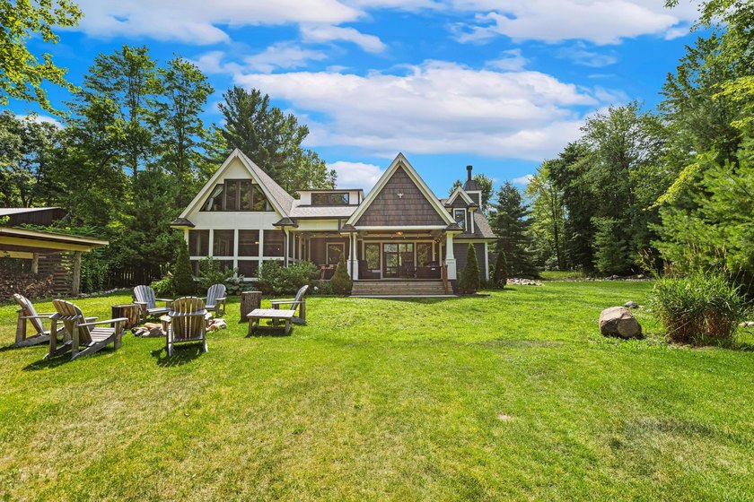 Enjoy peaceful lake living w/ 150' of frontage on private 9-acre - photo 31