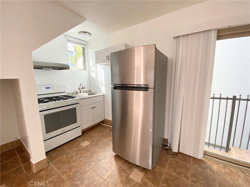 Now vacant and move-in ready, the property can be optionally - photo 38