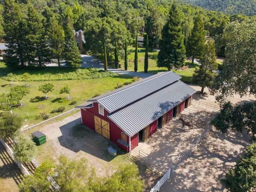 Welcome to 7 San Clemente, a stunning equestrian estate in the - photo 42