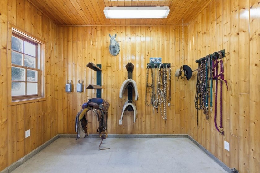 Welcome to 7 San Clemente, a stunning equestrian estate in the - photo 47