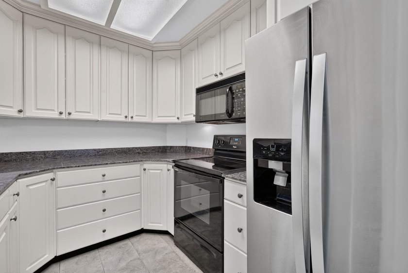 Welcome to your next home ! This home was remodeled in 1982 - photo 10