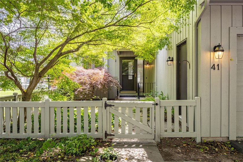 RARE END-UNIT opportunity in the sought-after Allen's Creek - photo 11
