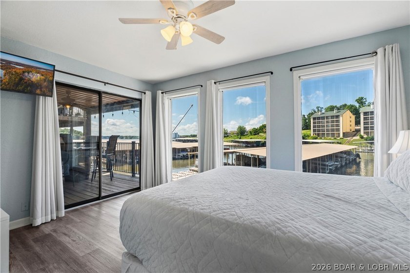 Lake life is easy at Southwood Shores! This 2 bedroom, 2 - photo 16