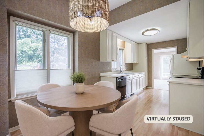 RARE END-UNIT opportunity in the sought-after Allen's Creek - photo 16