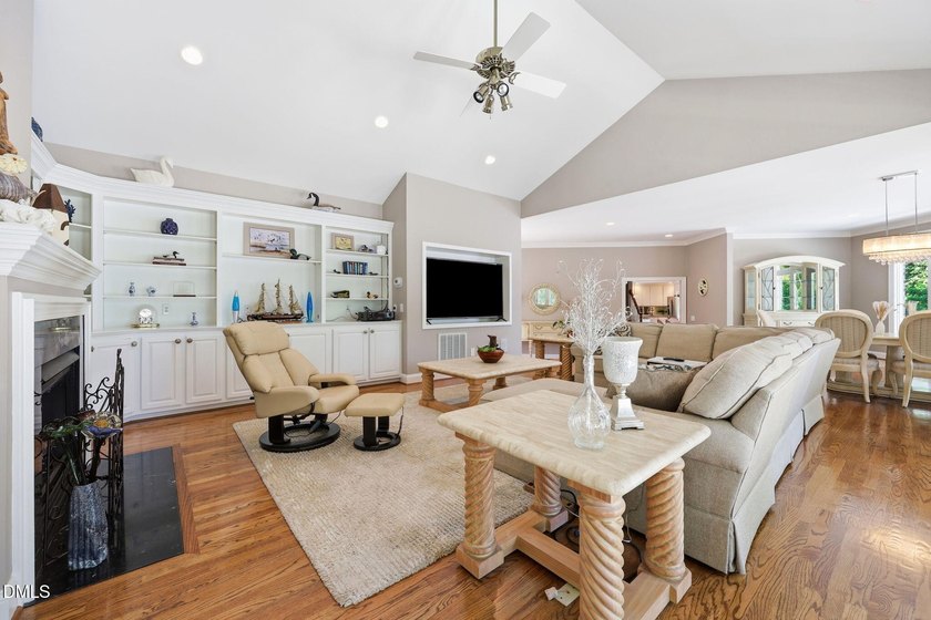 The perfect Lake Home for Entertaining guests of all ages - photo 18