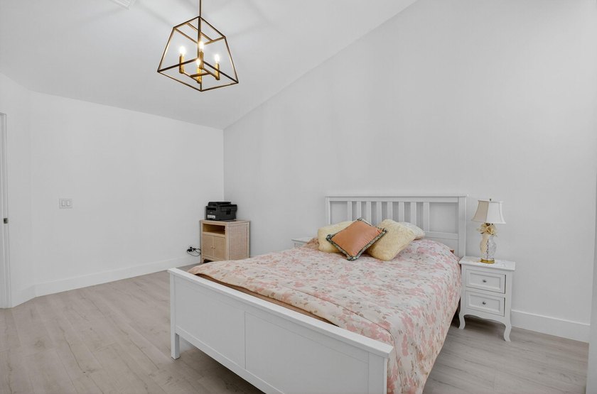 2-bedroom, 2-bathroom townhome is located in the highly - photo 19