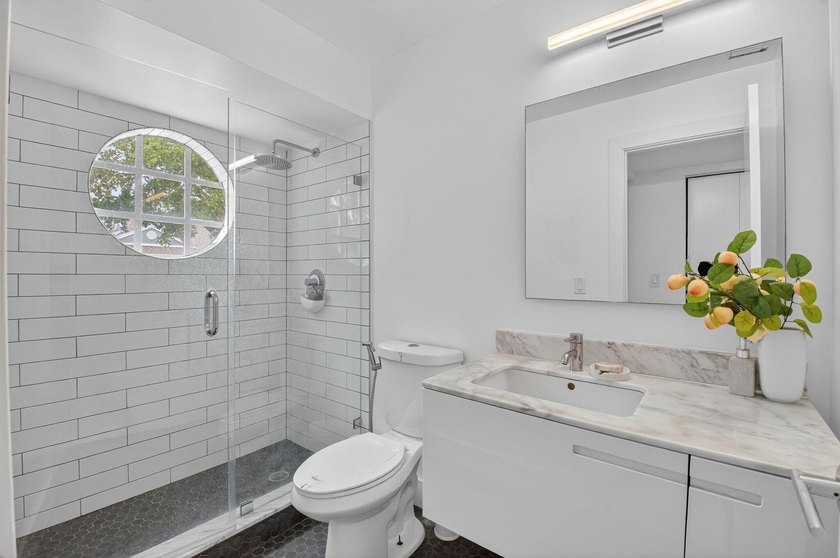 2-bedroom, 2-bathroom townhome is located in the highly - photo 25