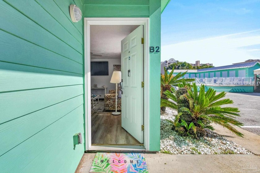 2/2 CONDO ONLY $305K - NEWLY RENOVATED - 9% NET ROIPUBLIC BEACH - photo 7