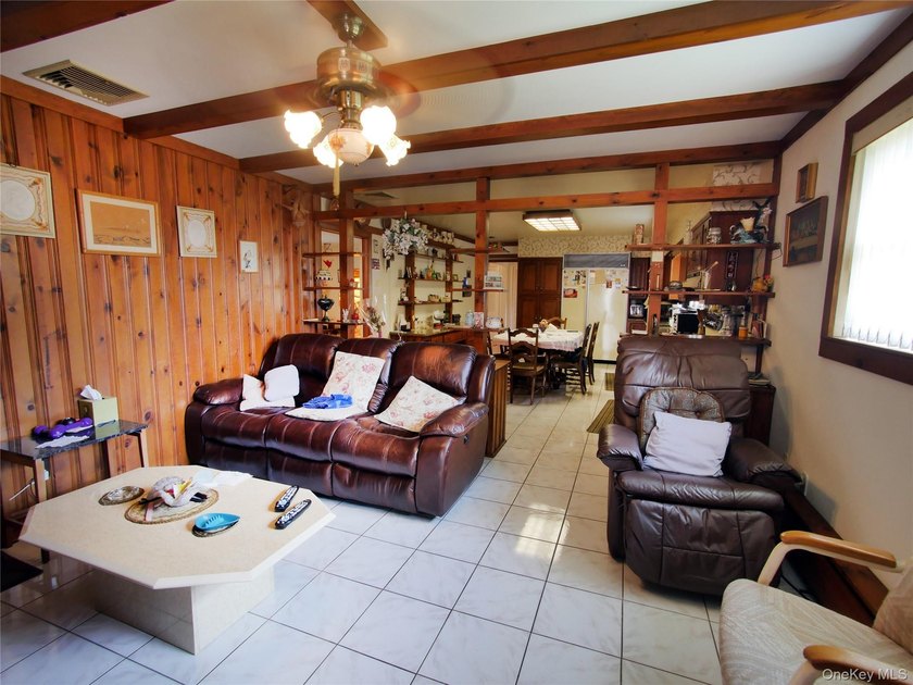 Take this Amazing opportunity to live in a private neighborhood - photo 9