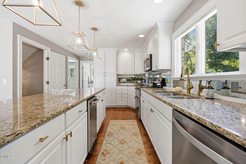 The perfect Lake Home for Entertaining guests of all ages - photo 40