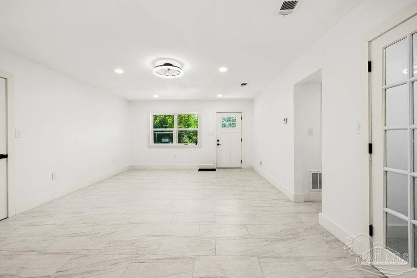 ** MOTIVATED SELLER ** Huge Price Adjustment -- Step into - photo 9