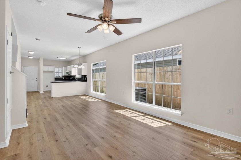 UPDATED 3 bedroom/2 bath home with nearly 1,350 square feet, and - photo 7