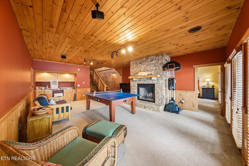 Stunning log home on the main channel of Douglas Lake! This - photo 41