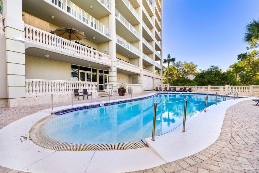 Experience luxury coastal living from this stunning 5-bedroom, 5 - photo 3