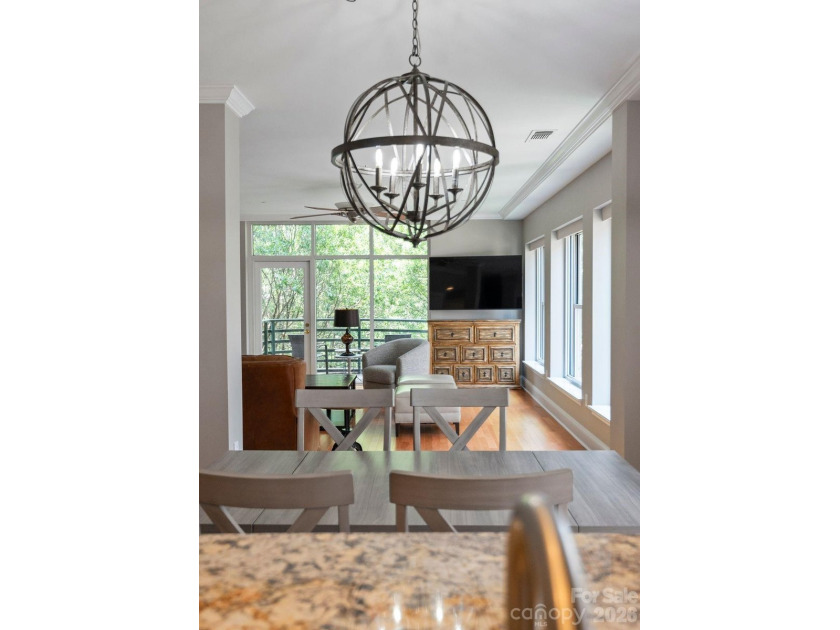 Live in the heart of Uptown Charlotte in this beautiful, sunny - photo 8