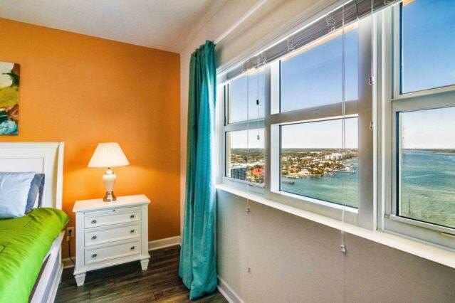 Cozy 22d floor 3BR/3BA overlooking the Intracoastal &amp; ocean - photo 16