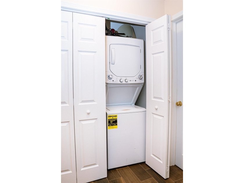 Welcome to your new 2 bed/2 bathroom condo located in the - photo 19