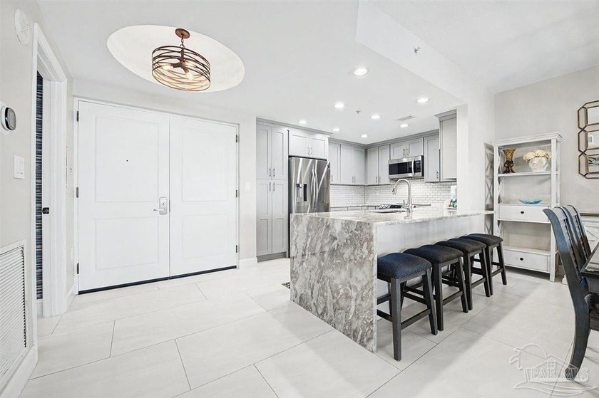 Updated, turnkey 2-bedroom, 2.5-bath condo in Tower 2 at - photo 9