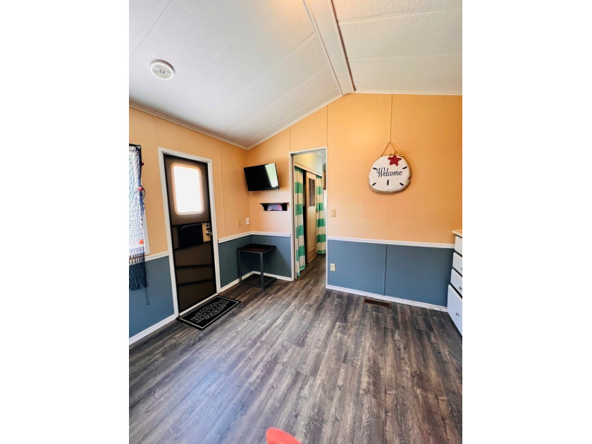 Two spacious lots with room to expand or customize. One lot - photo 20