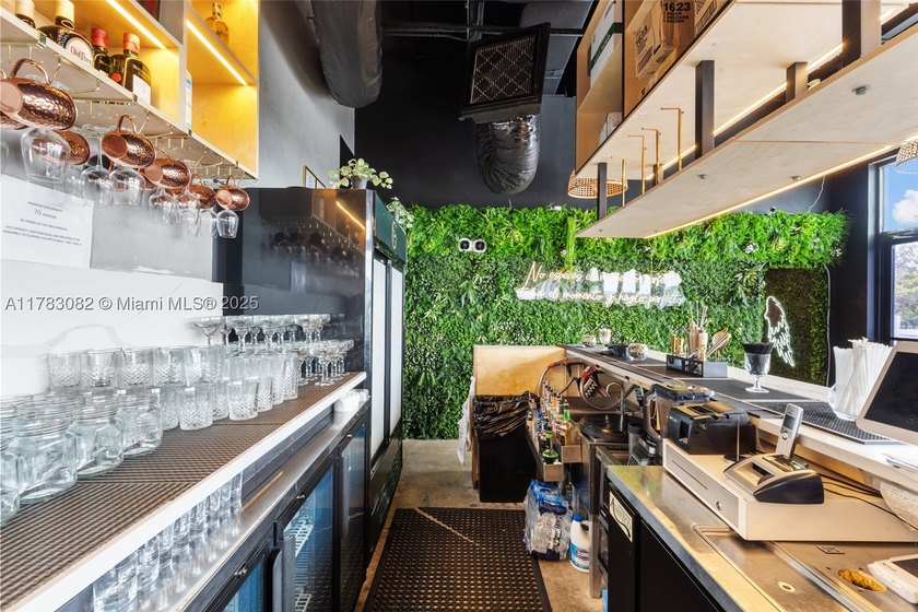 Over $804,000.00 in gross revenue ..... Money maker El Sitio Bar - photo 5