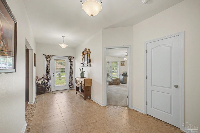Located in the highly desirable Summerset Estates community of - photo 6