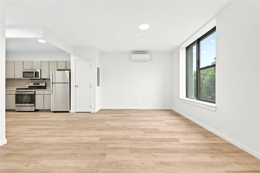 Welcome to the Soundview Park Townhouses. This is New - photo 8
