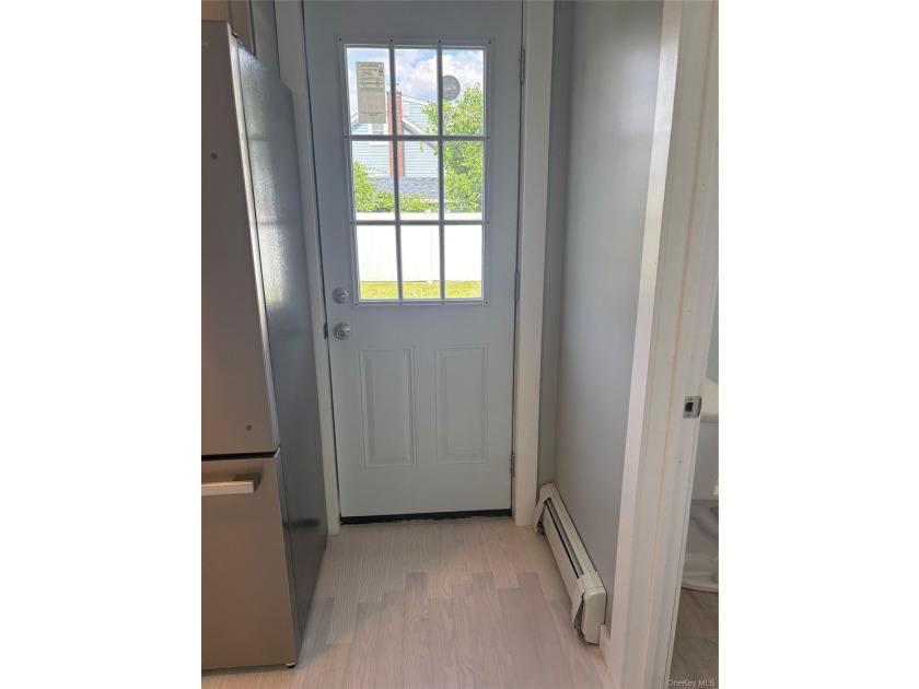 Completely newly renovated two bedroom, one bath Ranch with open - photo 23