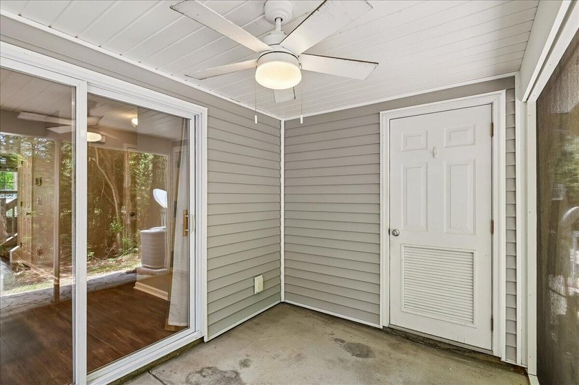 Welcome to 7948 Shadow Oak Drive in North Charleston, located in - photo 42