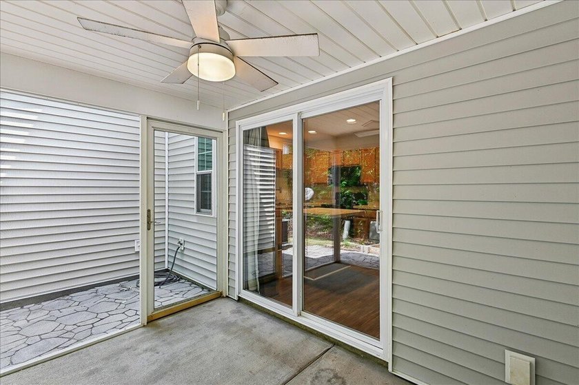 Welcome to 7948 Shadow Oak Drive in North Charleston, located in - photo 44