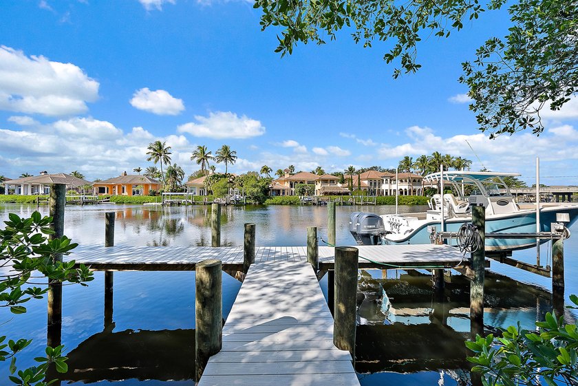 This gorgeous riverfront home boasts 100 feet of water frontage - photo 19