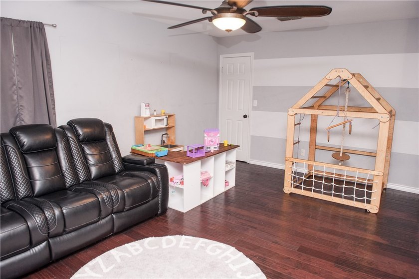 **Motivated Seller!** Spacious, updated, and move-in ready, this - photo 22