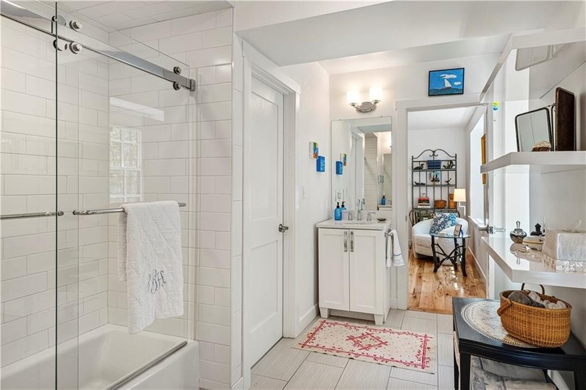 Tucked away in Newport's sought-after Historic Hill neighborhood - photo 30