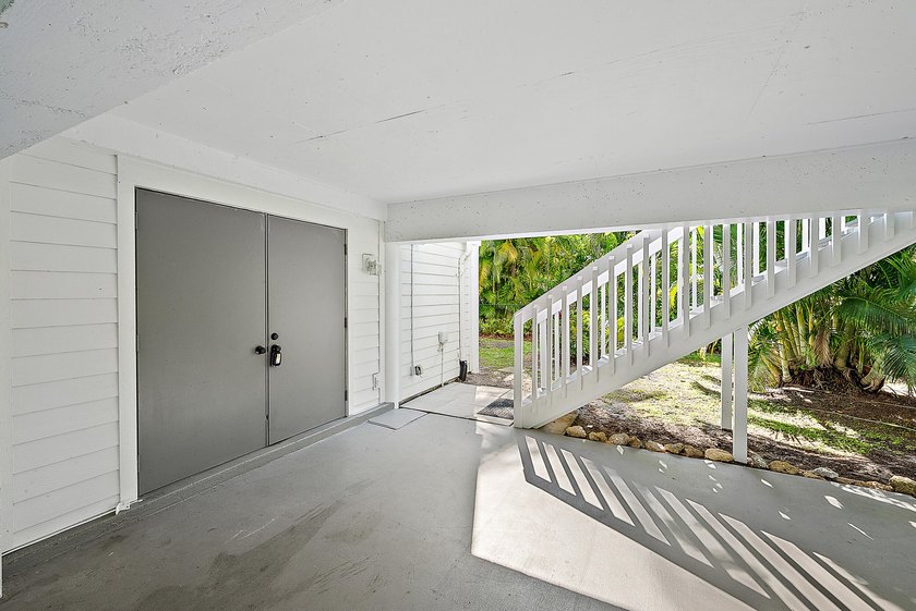 This gorgeous riverfront home boasts 100 feet of water frontage - photo 36